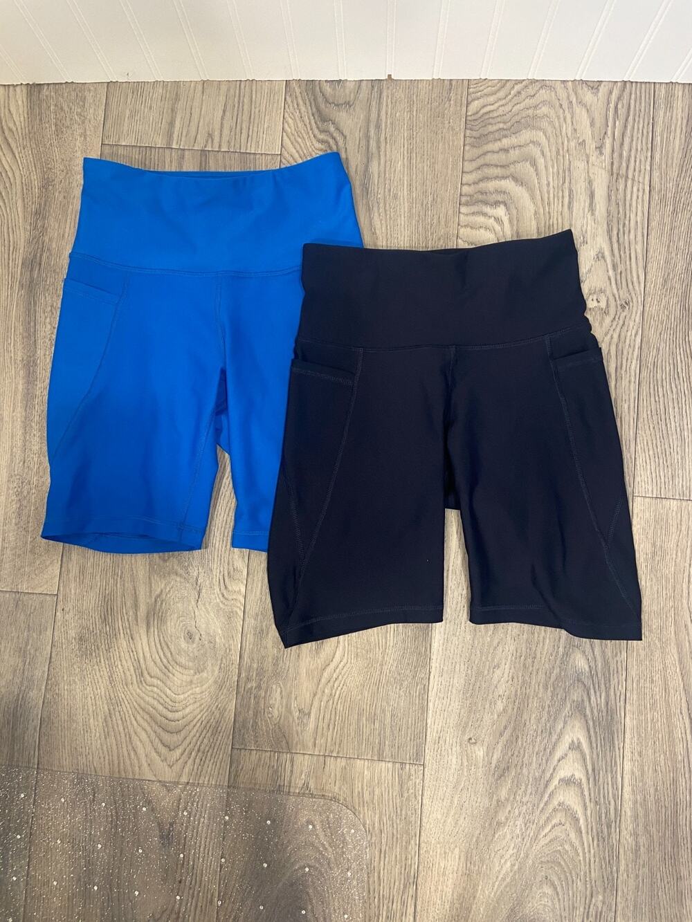 Old Navy Women's Biker Shorts Women's Small High Rise PowerSoft Navy & Blue